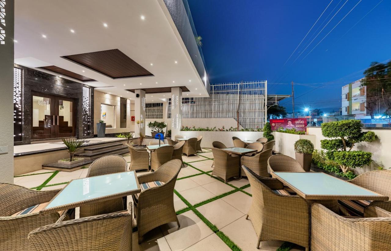 Grand Regal Hotel Chandoli ภายนอก รูปภาพ