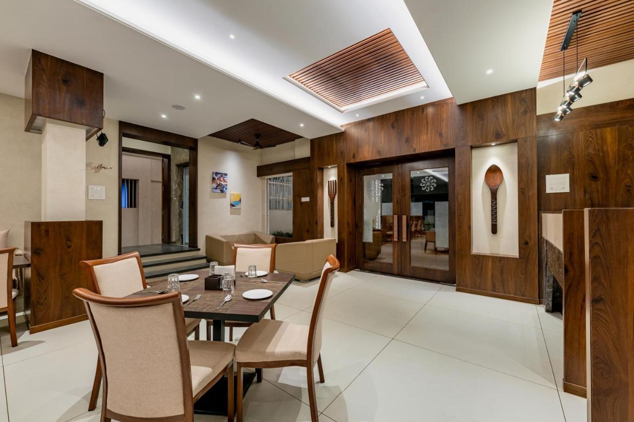 Grand Regal Hotel Chandoli ภายนอก รูปภาพ